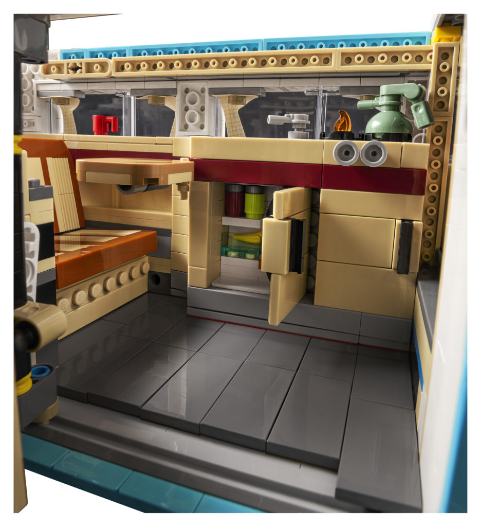 LEGO for Adults 10279 Volkswagen T2 Camper Van 5