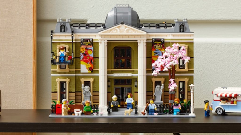 LEGO 10326 Natural History Museum featured 1 1024x576