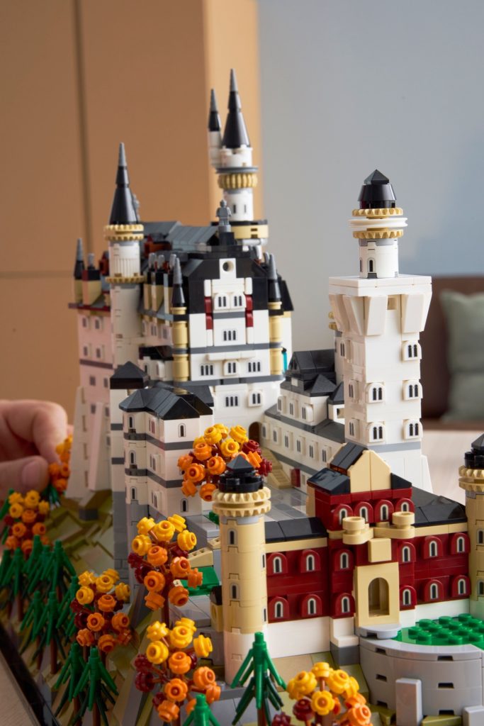 LEGO Architecture 21063 Neuschwanstein Castle 21 683x1024