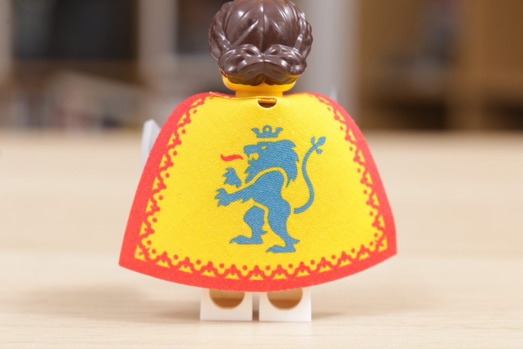 LEGO ICONS 10305 Lion Knights Castle review 83 1024x683
