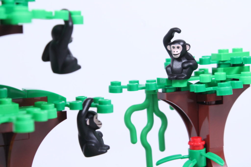 LEGO 40530 Jane Goodall Tribute GWP set review chimps 15 1024x683