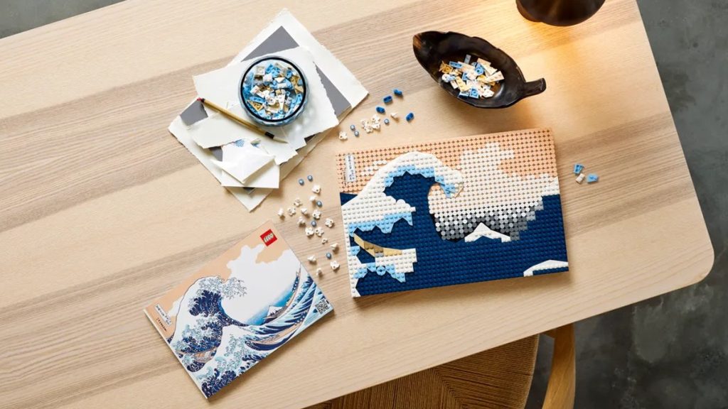 LEGO Art 31208 Hokusai The Great Wave lifestyle 3 featured 1024x576