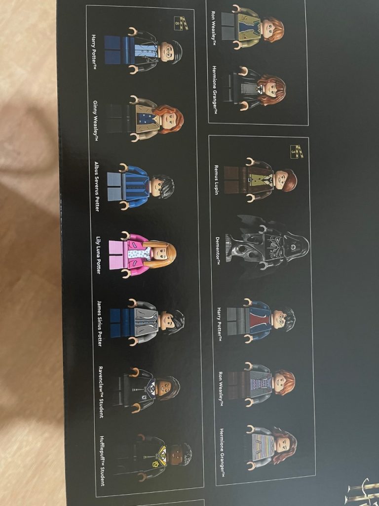 LEGO Harry Potter 76405 Hogwarts Express Collectors Edition minifigures close up 4 768x1024
