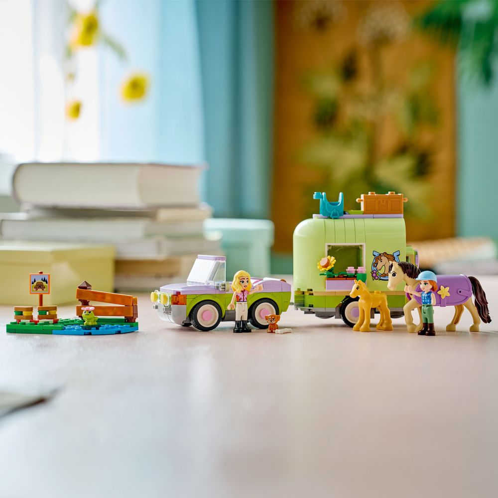 LEGO Friends 42695 Horse Baby Foal Trailer 7