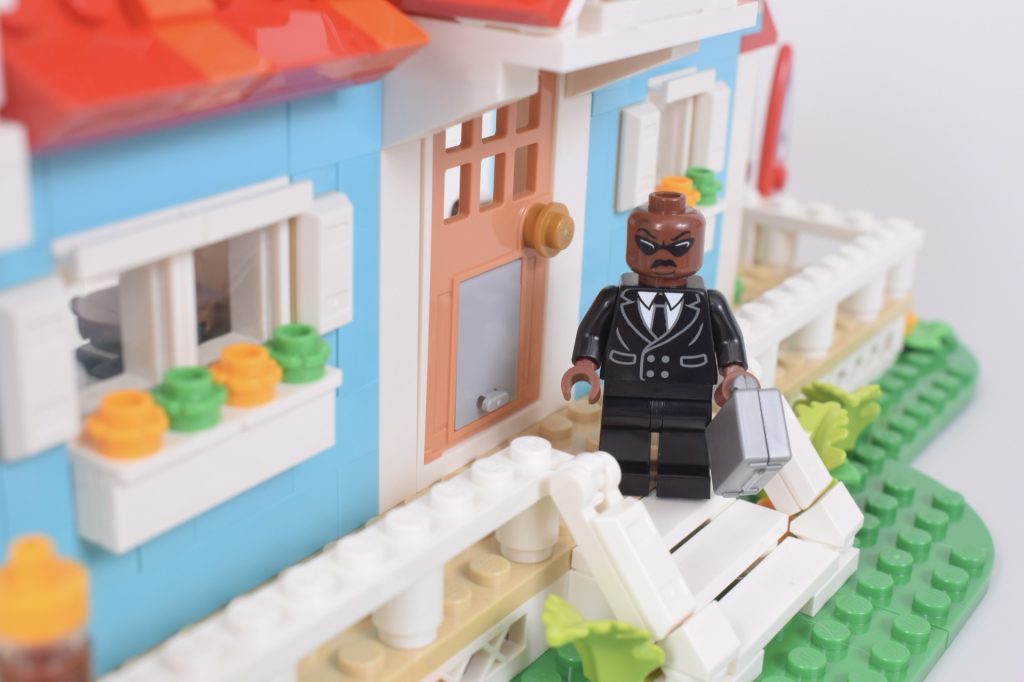 LEGO Disney 43268 Lilo and Stitch Beach House review 26 1024x682