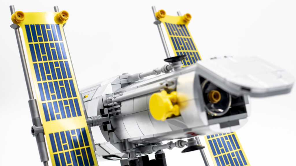 Lego Creator Expert 10283 NASA Space Shuttle Discovery 20