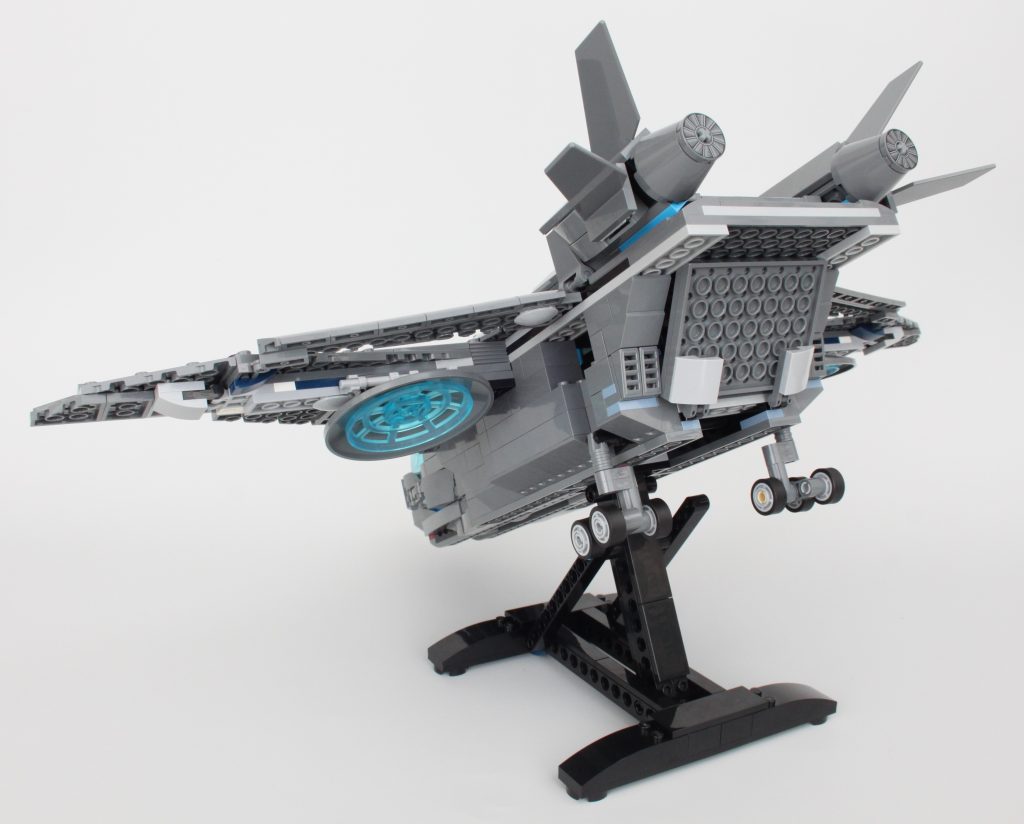 LEGO Marvel 76248 The Avengers Quinjet review 29 1024x824