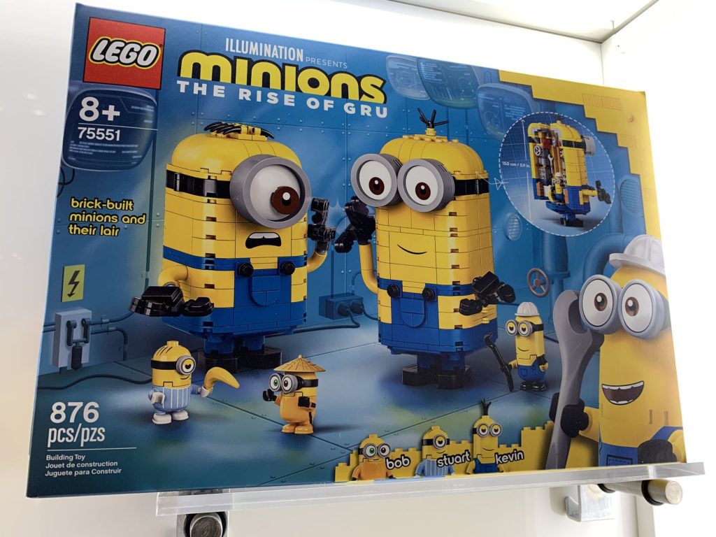 LEGO Minions 75551 Brick Built Minion sand their Lair 1