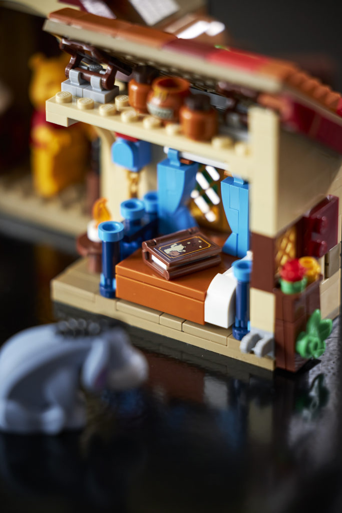 LEGO Ideas 21326 Winnie the Pooh 14
