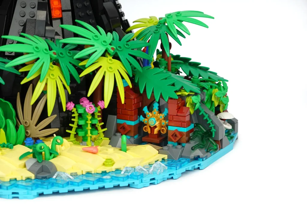 LEGO Ideas Working Volcano – With Erupting Lava 3 1024x682