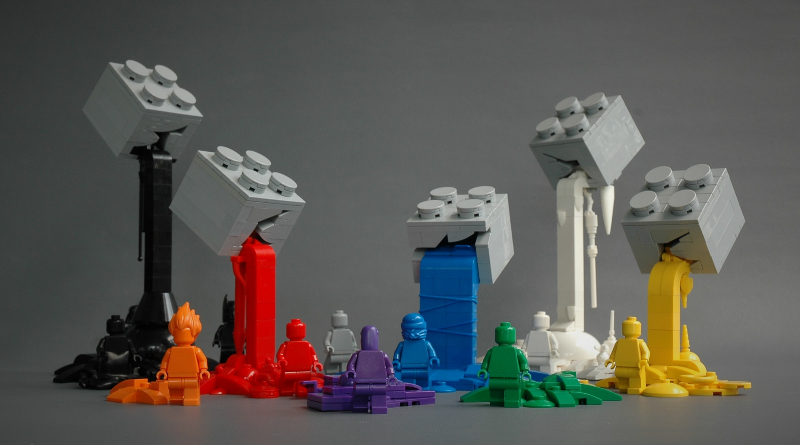 Brick Pic of the Day: Everyone is... melting?