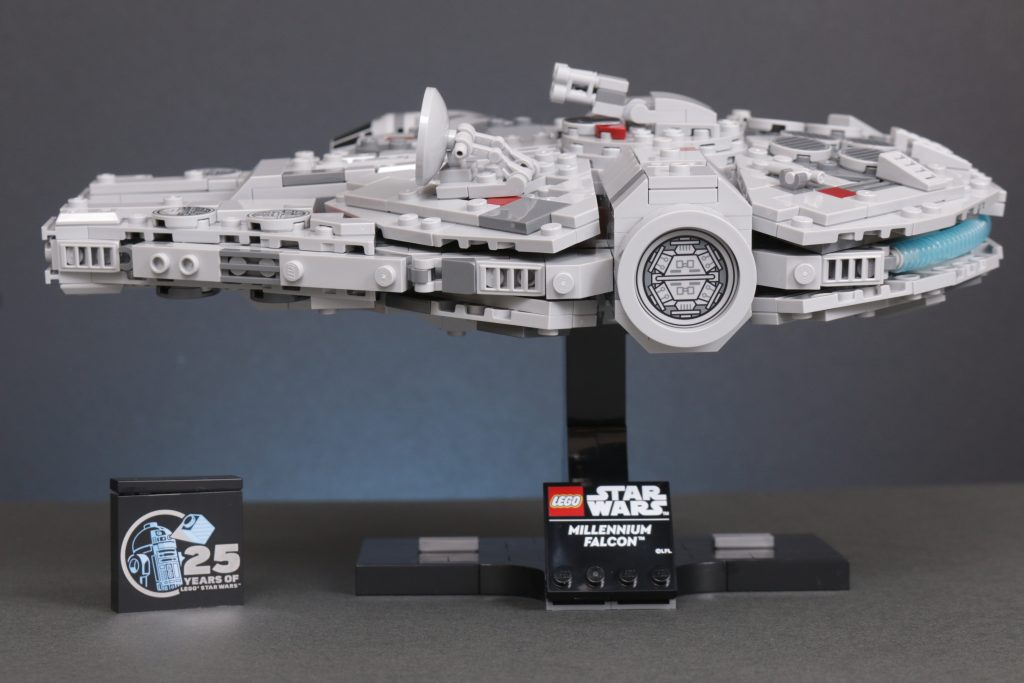 LEGO Star Wars 75375 Millennium Falcon review 3 1024x683
