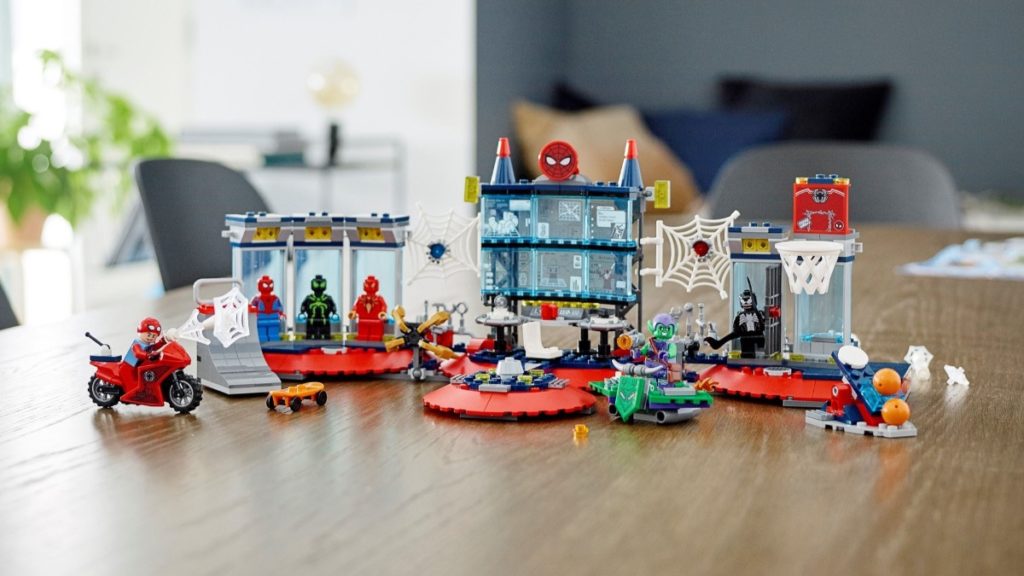 LEGO Marvel 76175 Attack on the Spider Lair featured 1 1024x576