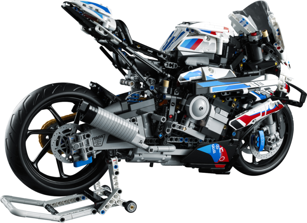 LEGO Technic 42130 BMW M 1000 RR 6 1024x745