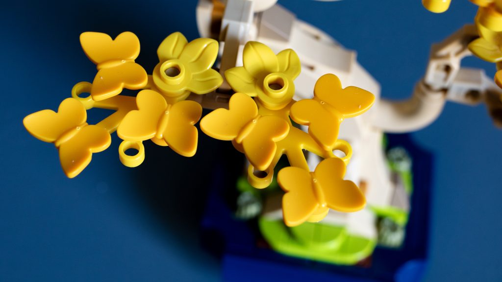 LEGO Botanicals 10373 Mini Bonsai Trees 3 1024x576