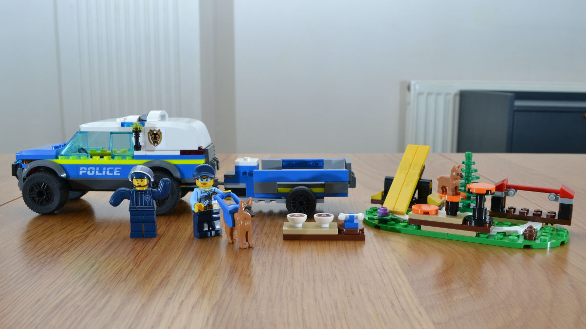 LEGO City 60369 Mobile Police Dog Training review