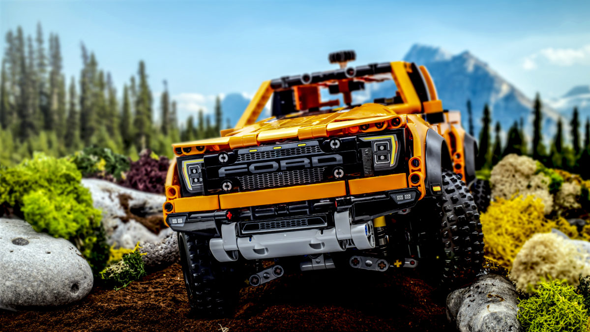 LEGO Technic 42126 Ford F-150 Raptor review