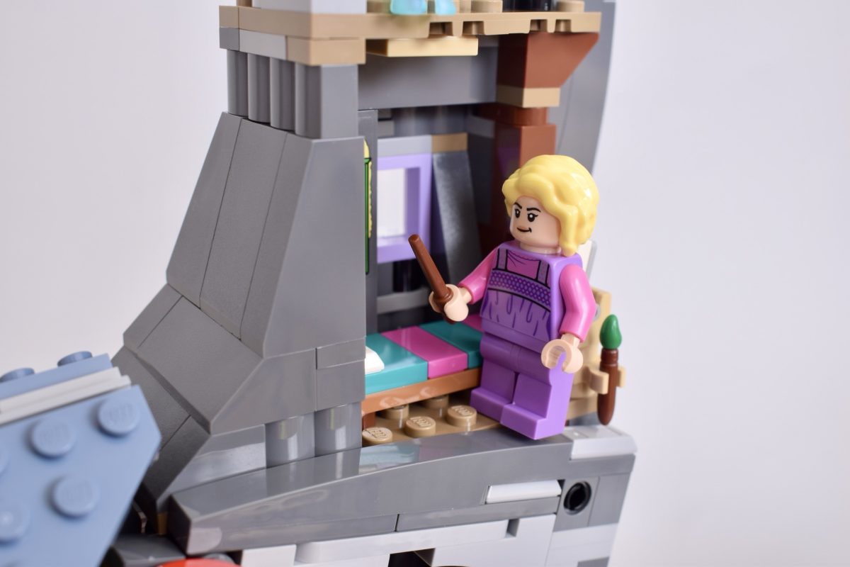 LEGO Harry Potter 76467 Luna Lovegoods House review 6 1200x800