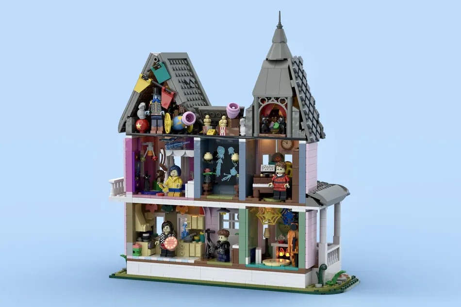 LEGO Ideas Coraline The Pink Palace 11