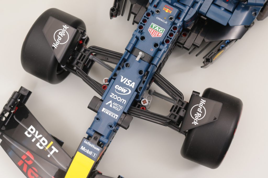 LEGO Technic 42206 Oracle Red Bull Racing RB20 F1 Car review 33 1024x683