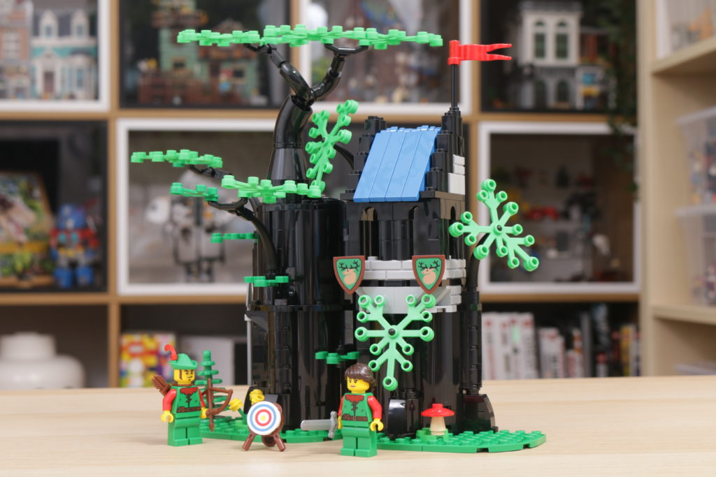LEGO Castle 40567 Forest Hideout gift with purchase review 21 1024x683