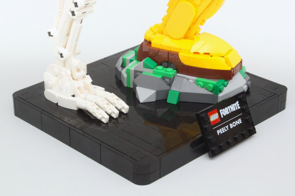 LEGO Fortnite 77072 Peely Bone review 12 1024x683