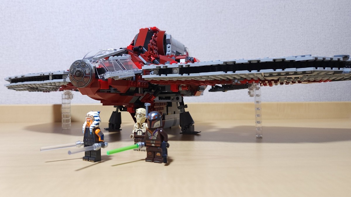 What if LEGO Star Wars 75362 Ahsoka’s Jedi Shuttle was a UCS set? 