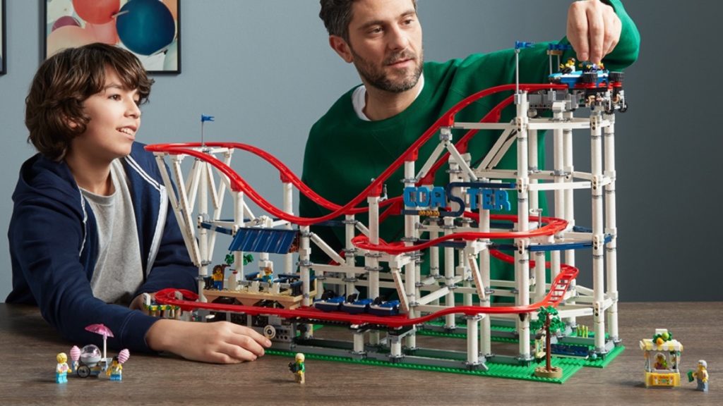 LEGO Creator Expert 10261 Roller Coaster featured resized 1024x576