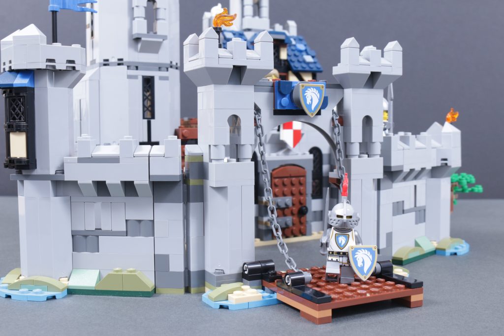 LEGO Creator 3 in 1 31168 Medieval Horse Knight Castle review 13 1024x683