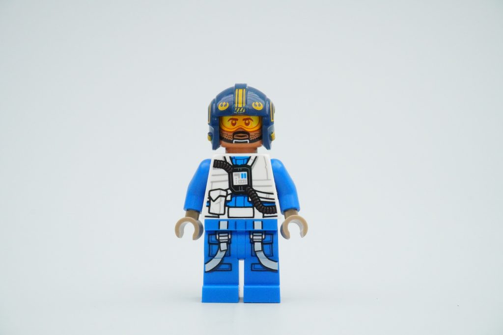 LEGO Star Wars 75364 New Republic E Wing vs Sing Hati Starfighter review 47 1024x683