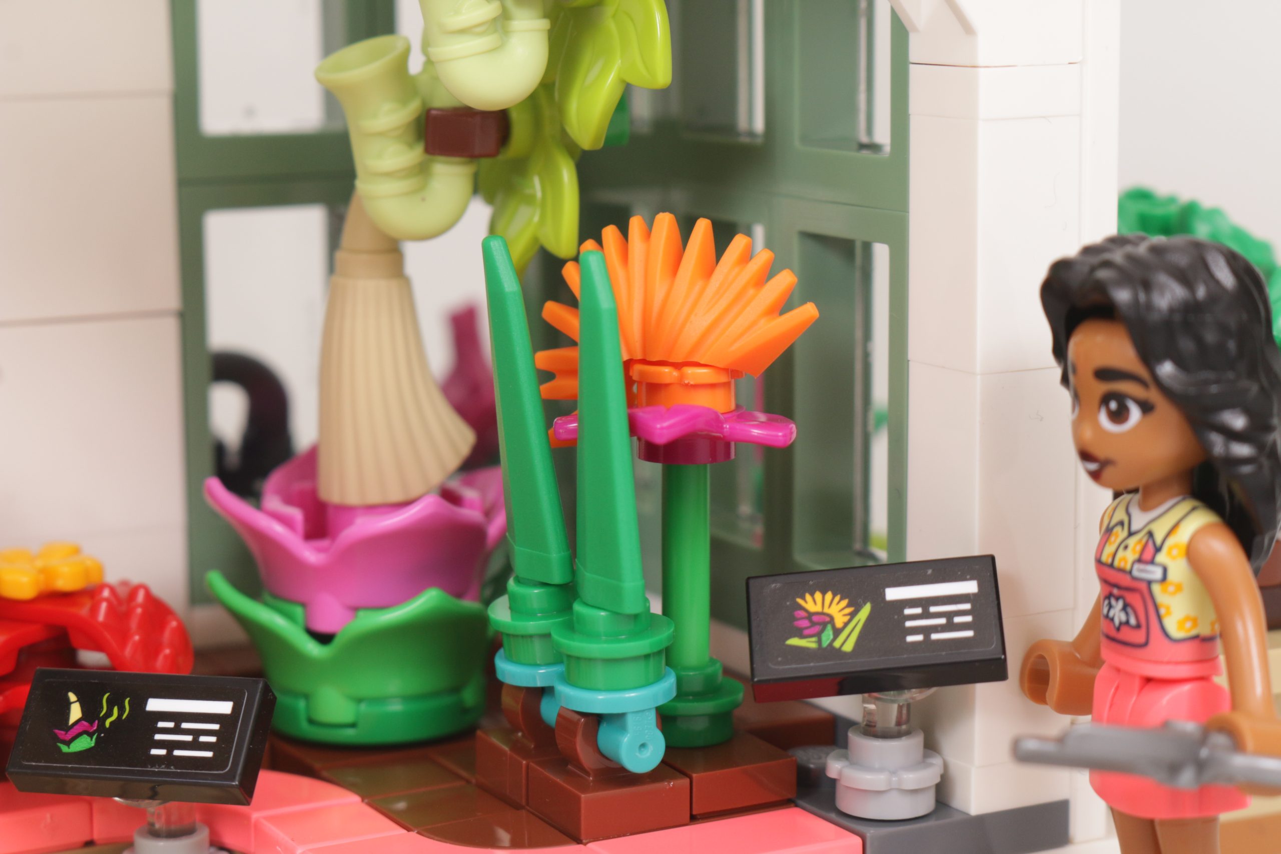 LEGO Friends 41757 Botanical Garden review 20 scaled