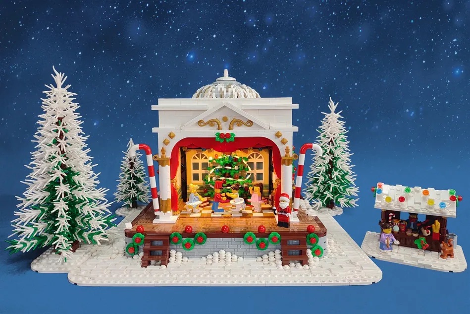 LEGO Ideas Christmas Theater 2