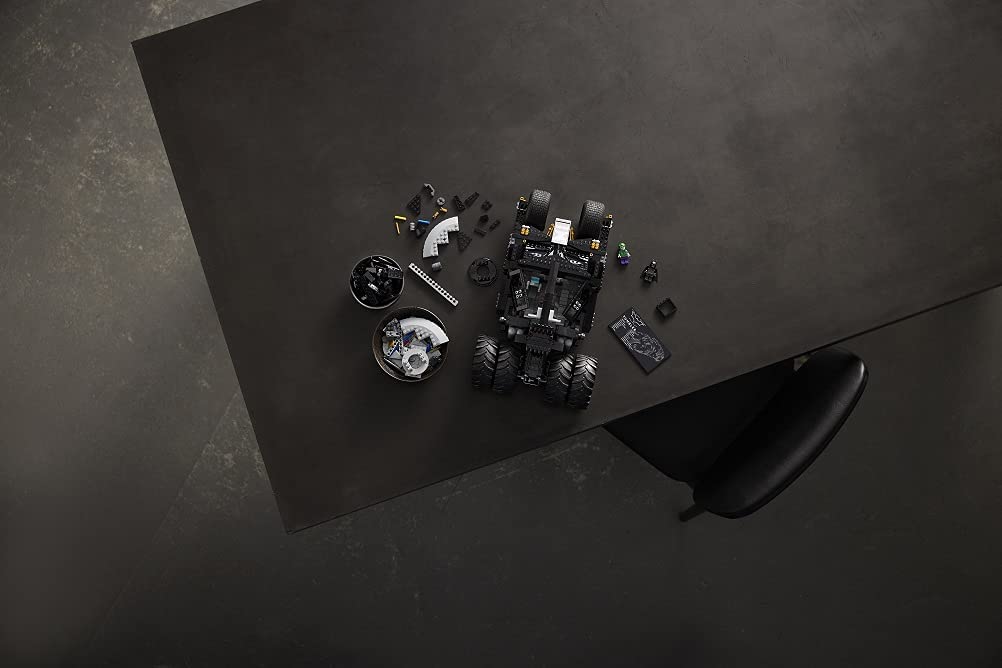 LEGO 76240 Batmobile Tumbler 11
