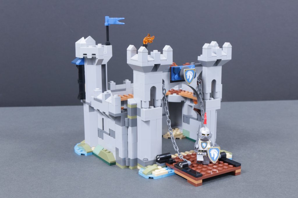 LEGO Creator 3 in 1 31168 Medieval Horse Knight Castle review 39 1024x683