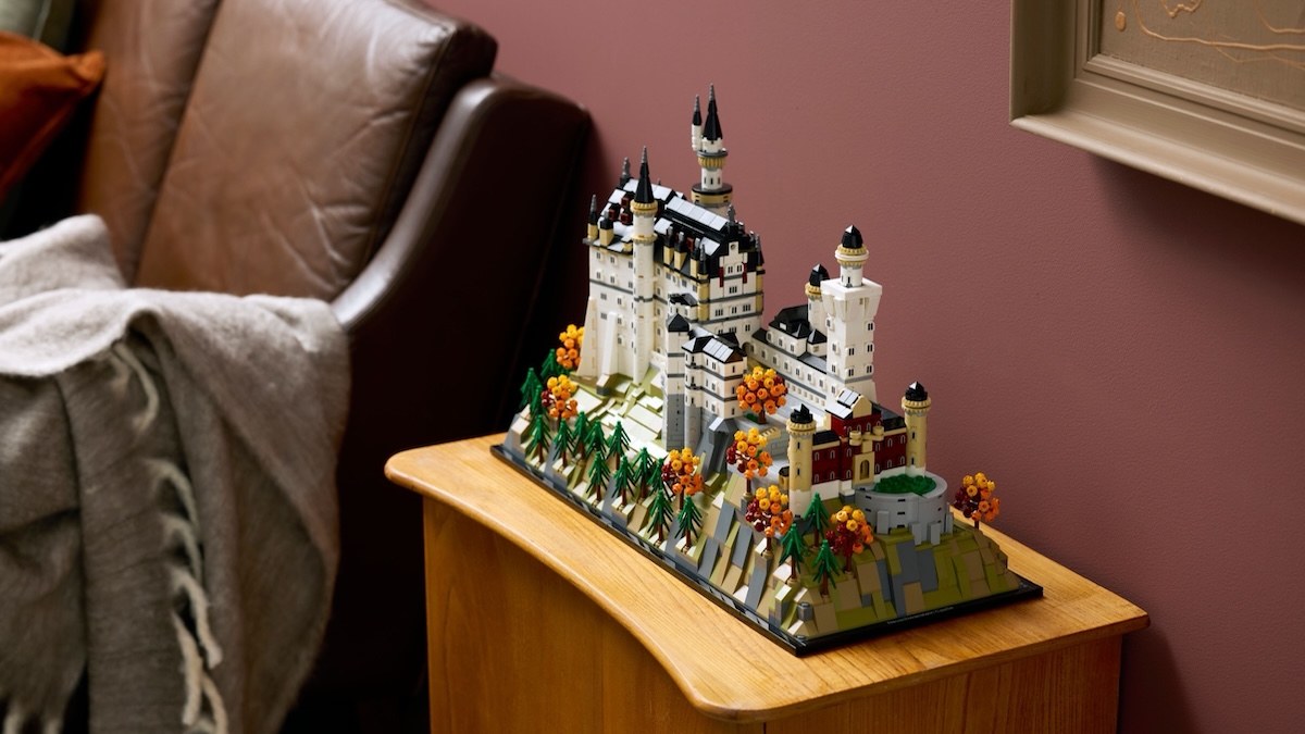 LEGO Architecture 21063 Neuschwanstein Castle officially revealed