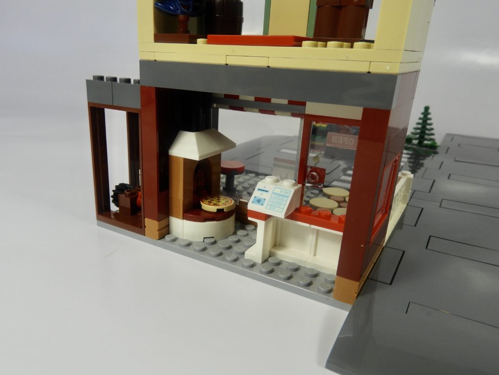 LEGO CITY 60292 Town Center review 10