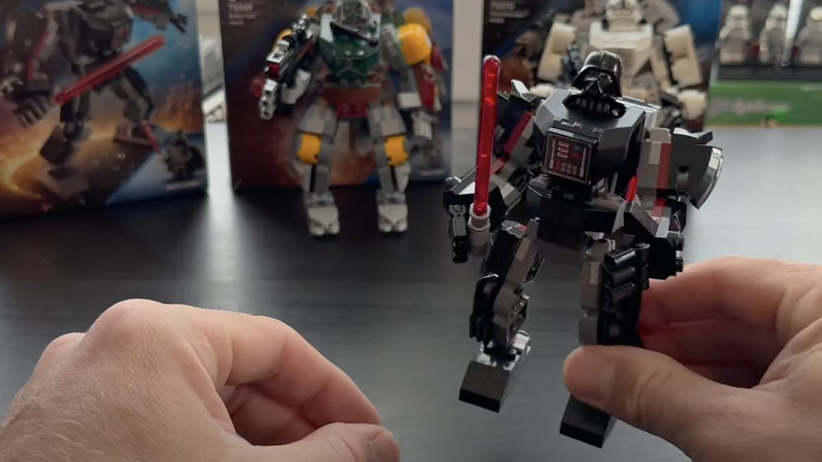 Early review of LEGO Star Wars 75368 Darth Vader Mech quells reservations