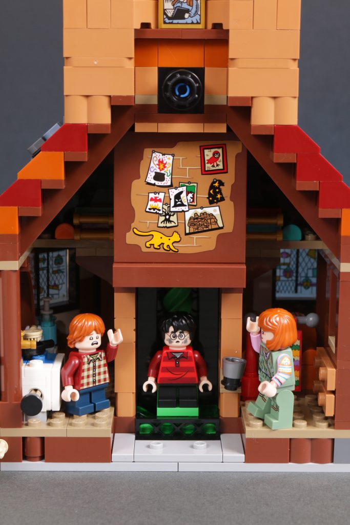 LEGO Harry Potter 76437 The Burrow Collectors Edition review 44 683x1024