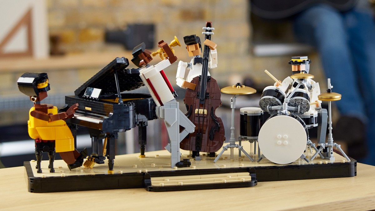 A first look at new LEGO Ideas set 21334 Jazz Quartet