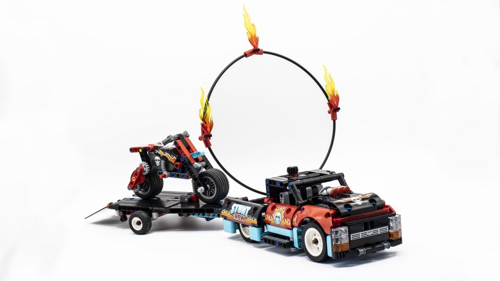 LEGO Technic Stunt Show Truck and Bike