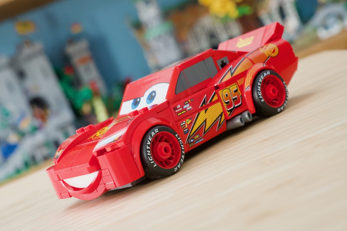 LEGO Speed Champions 77255 Lightning McQueen review 16 1200x800