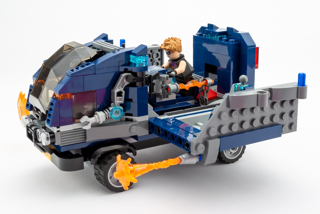 LEGO Review Avengers Truck Take down 09