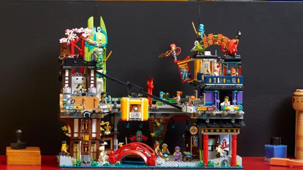 LEGO NINJAGO 71799 NINJAGO City Markets lifestyle 2 featured 1024x576
