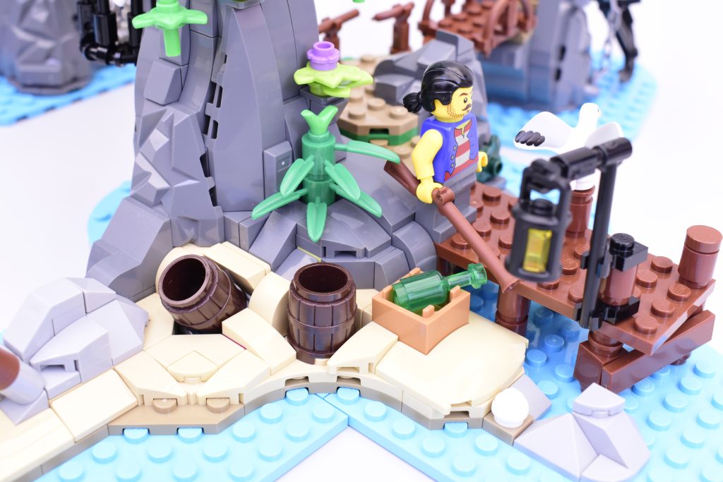 LEGO BrickLink Designer Program 910038 Ominous Isle review 46 1024x683
