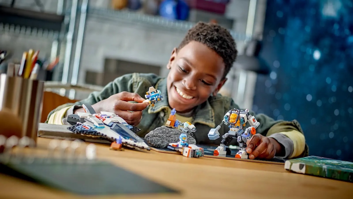 Official LEGO City space 3-in-1 listing confirms release date and international pricing