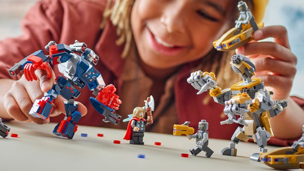 More than 40% off LEGO Marvel sets at Amazon – including a retired diorama
