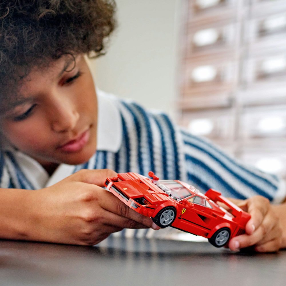 lego 76934 ferrari f40 lifestyle
