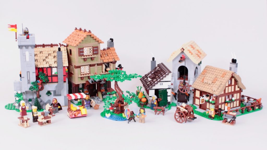 LEGO Icons 10332 Medieval Town Square before you buy featured 1024x576