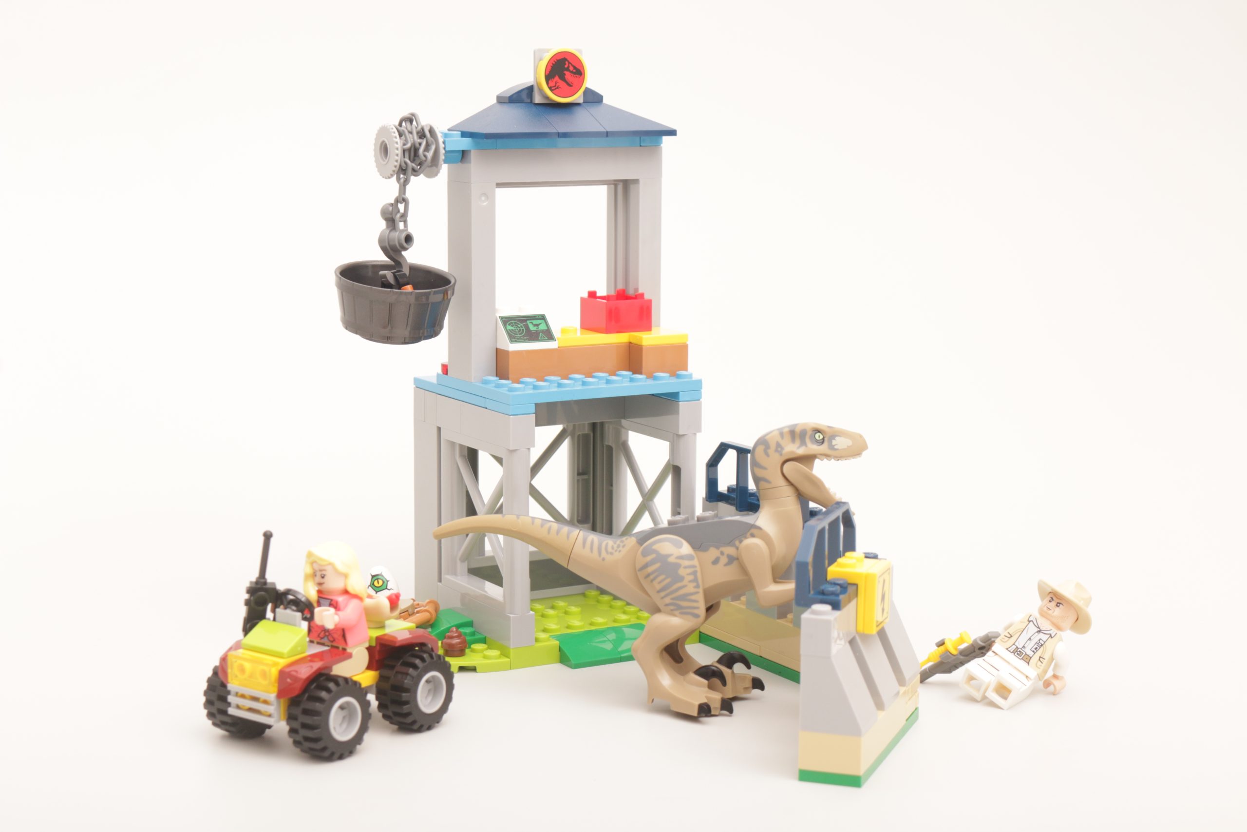 LEGO Jurassic Park 76957 Velociraptor Escape review 2 scaled