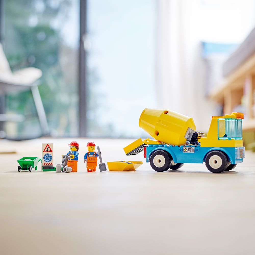 LEGO CITY 60325 Concrete Mixer 5